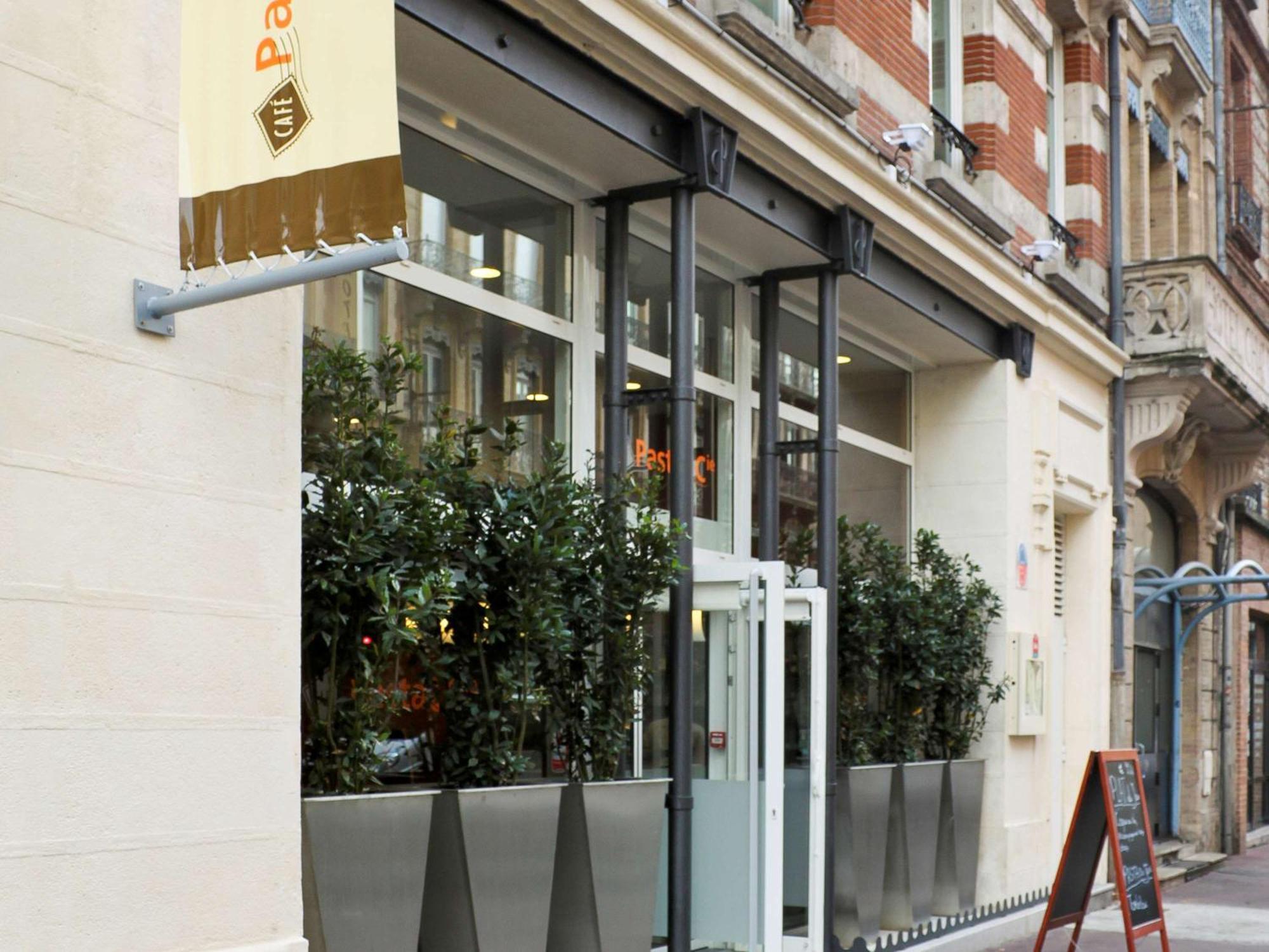 图卢兹马塔比奥站宜必思酒店 圖盧茲 外观 照片